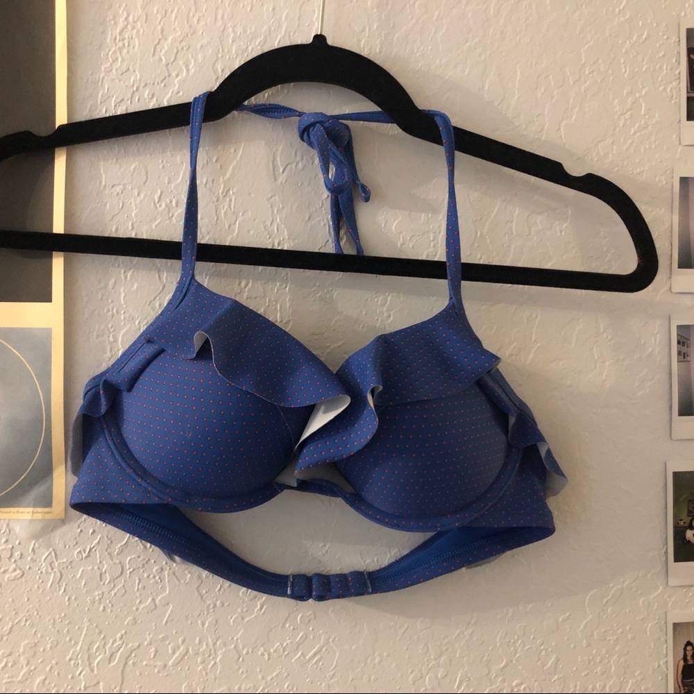 Ruffled bikini top
